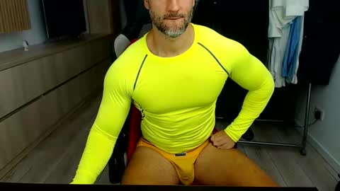 Snapshot of marismuscle chatting on 09-10-25, 07:03 MarisMuscle online show from 09-10-25, 07:03