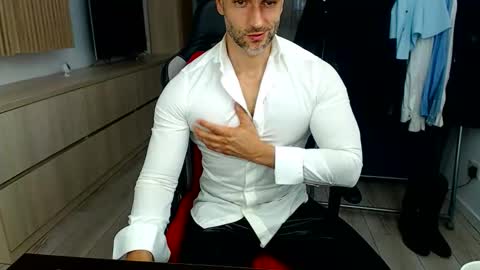 Snapshot of marismuscle chatting on 09-19-25, 07:14 MarisMuscle online show from 09-19-25, 07:14