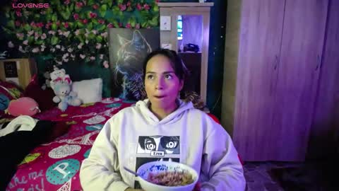 Maritza Ferrer -Samara Beltran online show from 02-17-25, 02:09