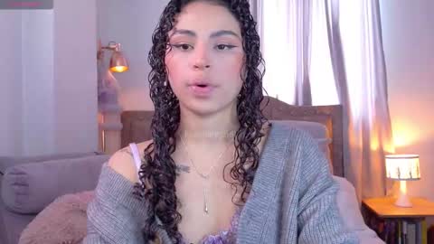 Snapshot of marivimichel03 chatting on 09-08-25, 07:02 online show from 09-08-25, 07:02