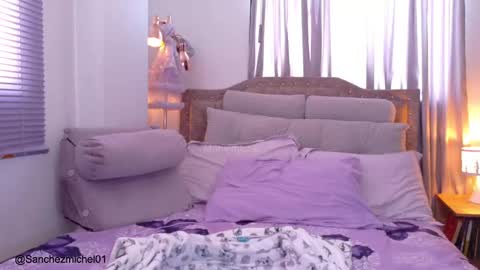 Snapshot of marivimichel03 chatting on 09-30-25, 07:52 online show from 09-30-25, 07:52