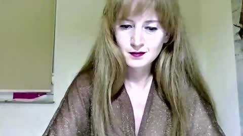 Snapshot of marizafouset chatting on 05-29-26, 07:34 MarizaFouset online show from 05-29-26, 07:34