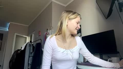 marjoryareias online show from 10-22-25, 08:25