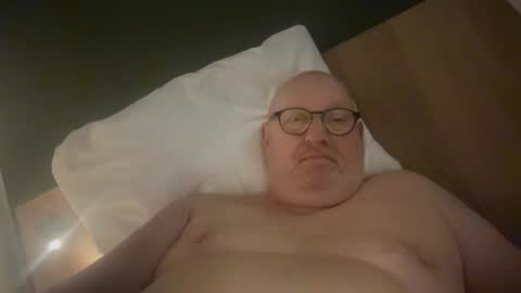 Snapshot of mark1963sub chatting on 01-29-25, 08:35 Mark online show from 01-29-25, 08:35