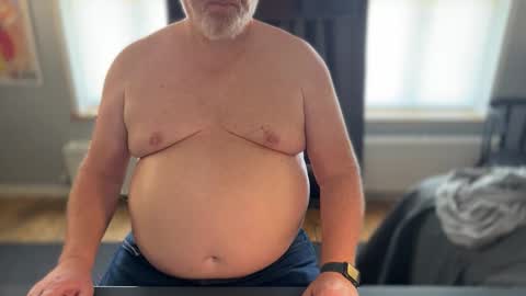 Snapshot of mark1963sub chatting on 10-13-25, 10:48 Mark online show from 10-13-25, 10:48