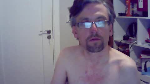 Snapshot of mark3271 chatting on 01-12-25, 05:54 mark3271 online show from 01-12-25, 05:54