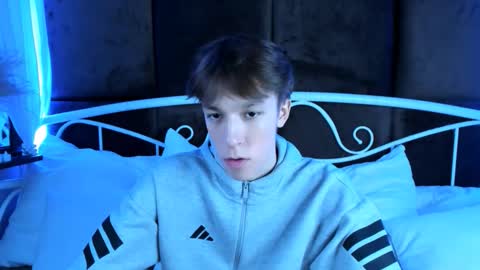 Mark online show from 11-17-25, 10:54