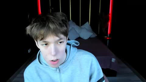 Mark online show from 05-25-26, 11:27
