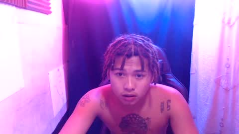 Snapshot of mark_louie chatting on 07-12-26, 02:41 UNO online show from 07-12-26, 02:41