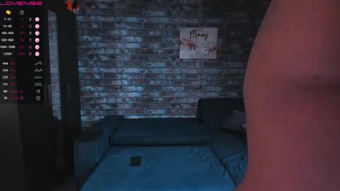 Mark online show from 11-04-25, 03:49