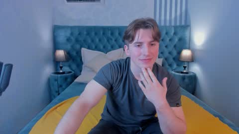 Mark online show from 11-18-25, 12:53