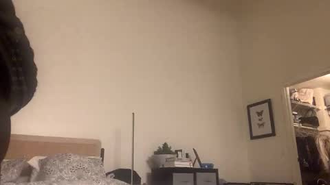 Snapshot of markcumsalot7 chatting on 10-17-25, 02:15 Rain Forest online show from 10-17-25, 02:15