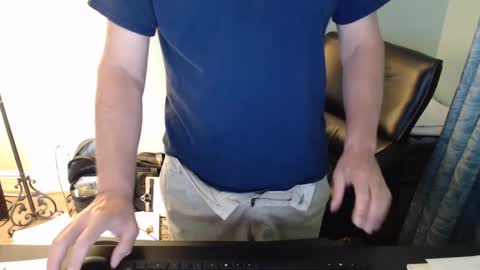 Snapshot of markinwest chatting on 10-02-25, 04:14 MarkinWest online show from 10-02-25, 04:14