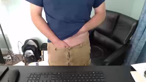 Snapshot of markinwest chatting on 10-13-25, 06:08 MarkinWest online show from 10-13-25, 06:08