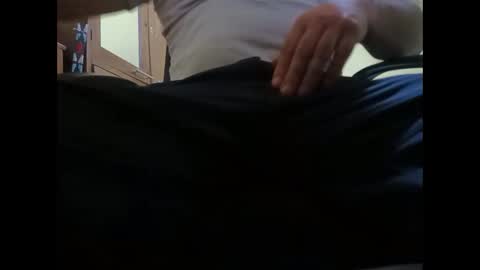 Snapshot of markoanto35 chatting on 06-01-26, 04:25 markoanto35 online show from 06-01-26, 04:25