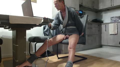 Snapshot of markr666 chatting on 01-15-25, 04:32 markr666 online show from 01-15-25, 04:32