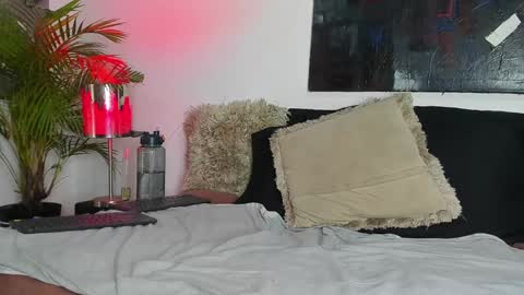 Markus latin online show from 01-17-25, 03:43