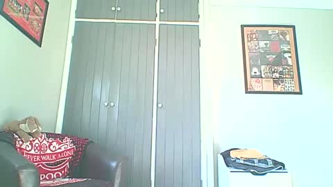 Snapshot of marky700 chatting on 03-11-26, 10:43 marky700 online show from 03-11-26, 10:43