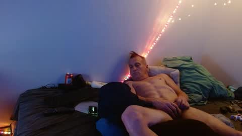 Snapshot of markymark101825061 chatting on 02-11-25, 09:09 markymark101825061 online show from 02-11-25, 09:09