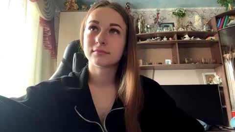 Lena online show from 07-08-26, 07:24