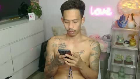 Snapshot of marlmoreno10 chatting on 03-26-26, 07:58 marlmoreno10 online show from 03-26-26, 07:58
