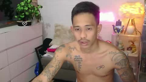 Snapshot of marlmoreno10 chatting on 04-12-26, 06:29 marlmoreno10 online show from 04-12-26, 06:29