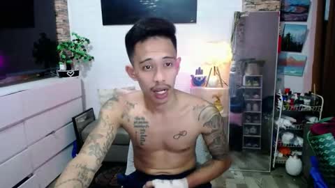Snapshot of marlmoreno10 chatting on 04-25-26, 11:35 marlmoreno10 online show from 04-25-26, 11:35