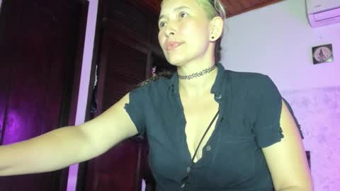 marly online show from 10-19-25, 02:23