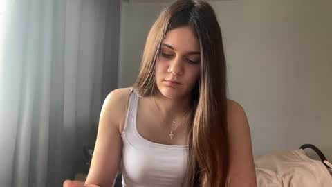 Snapshot of marlysronk chatting on 06-08-26, 03:23 Mary online show from 06-08-26, 03:23