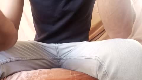 Snapshot of marocreda33 chatting on 09-23-25, 11:13 marocreda33 online show from 09-23-25, 11:13