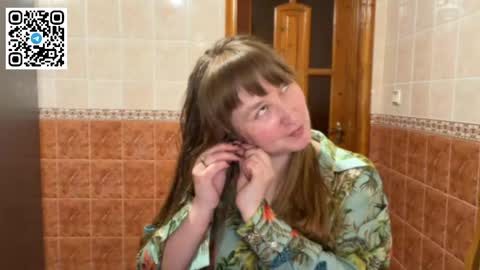 Snapshot of maroonmoon_ chatting on 05-02-26, 07:52 Miriam online show from 05-02-26, 07:52