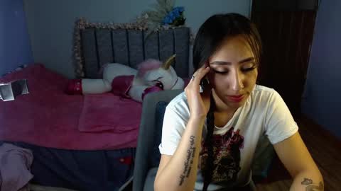 Snapshot of maroval2 chatting on 02-27-25, 04:09 maroval online show from 02-27-25, 04:09
