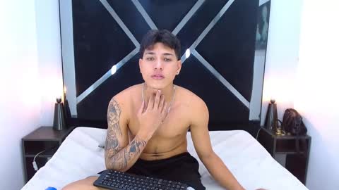 Marquinoo  online show from 12-22-25, 07:11