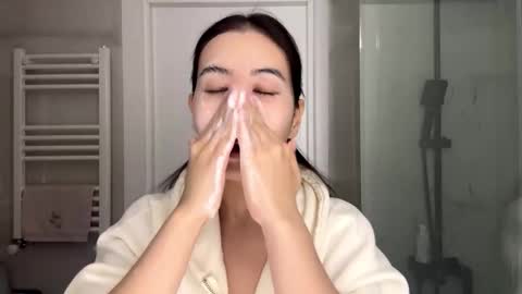 Aria online show from 03-23-26, 04:11