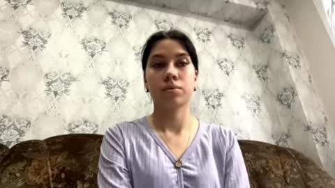 Snapshot of marquittamelia chatting on 11-18-25, 05:45 Giulia online show from 11-18-25, 05:45
