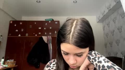 Snapshot of marquittamelia chatting on 11-28-25, 07:44 Giulia online show from 11-28-25, 07:44