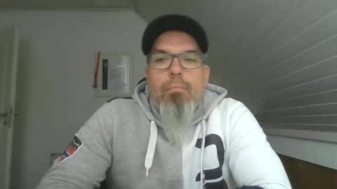 marriedcock1980 online show from 05-06-26, 06:19