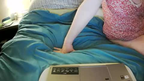 Snapshot of marriedcouple9 chatting on 11-05-25, 05:18 Jess and Nick online show from 11-05-25, 05:18