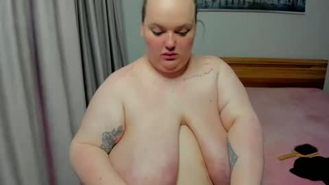 Mary online show from 09-30-25, 02:11