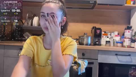 Snapshot of marry_jain chatting on 03-10-26, 01:10 Merry online show from 03-10-26, 01:10