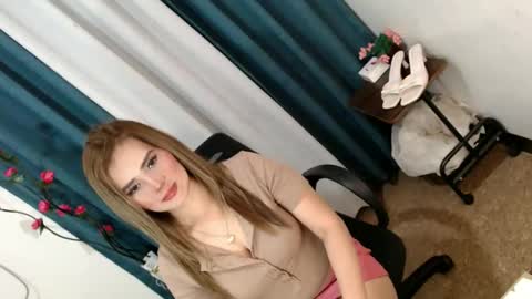 Snapshot of marry_jane04 chatting on 03-09-26, 11:58 Jane online show from 03-09-26, 11:58