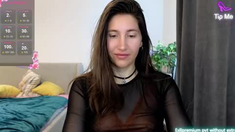 marrycolins online show from 10-23-25, 04:45