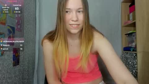 Snapshot of marryjanes chatting on 02-12-26, 12:22 marryjanes online show from 02-12-26, 12:22