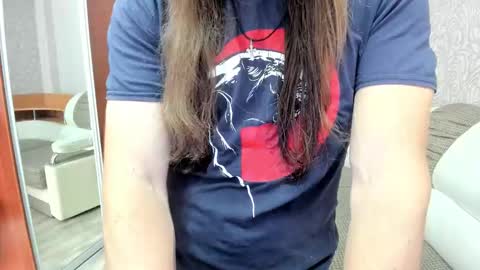 Snapshot of marryplz chatting on 09-16-25, 02:56 Alan online show from 09-16-25, 02:56