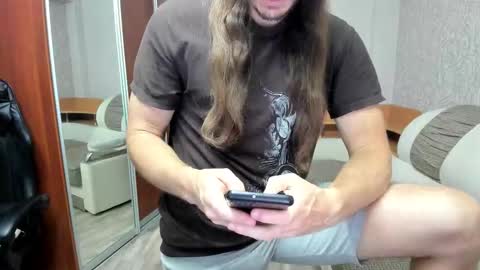 Snapshot of marryplz chatting on 09-20-25, 04:52 Alan online show from 09-20-25, 04:52