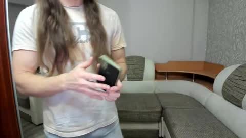 Snapshot of marryplz chatting on 11-09-25, 02:48 Alan online show from 11-09-25, 02:48