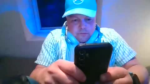 Snapshot of mars0481 chatting on 10-01-25, 05:35 mars0481 online show from 10-01-25, 05:35