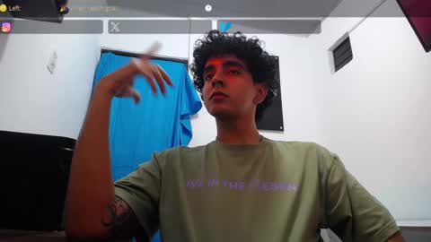 Snapshot of mars_miller chatting on 01-29-25, 08:08 Mars online show from 01-29-25, 08:08