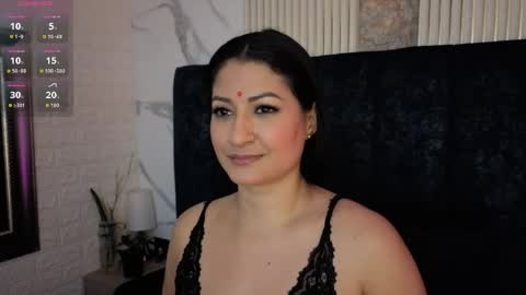 Snapshot of marscarlett chatting on 05-13-26, 11:07 marscarlett online show from 05-13-26, 11:07