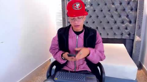 MARSHALL online show from 03-17-26, 01:47